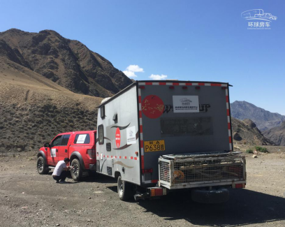 拖挂式房车在新疆